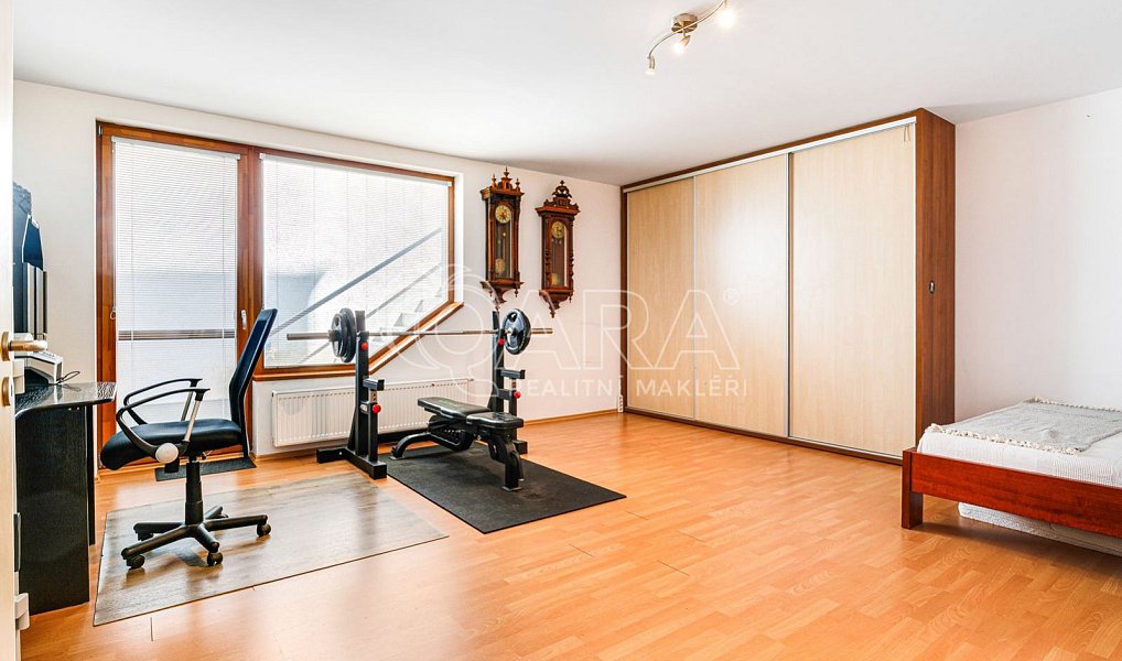 Prodej domu 174 m² s pozemkem 275 m², Zeleneč – náhled fotky 18