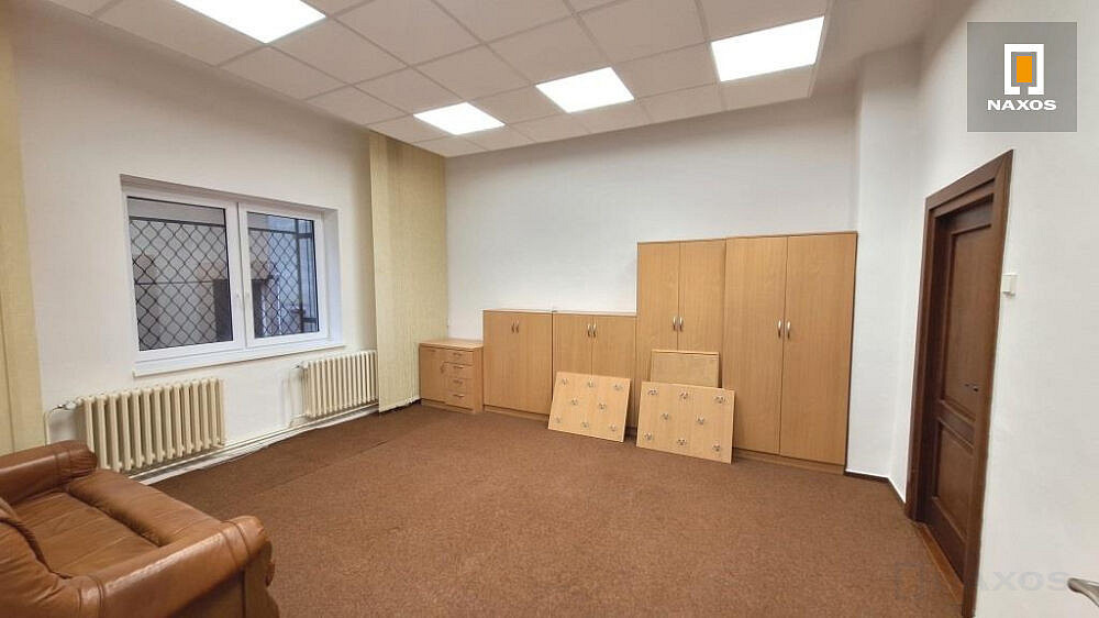 Pronájem kanceláře 78 m² – fotografie 2