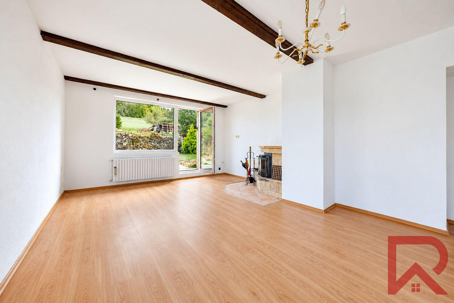 Prodej domu 240 m² s pozemkem 900 m² – fotografie 3