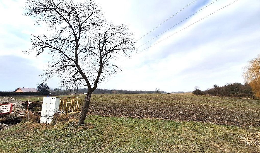 Prodej stavebního pozemku 1 673 m², Bělušice – náhled fotky 8
