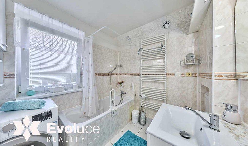 Prodej domu 101 m² s pozemkem 206 m², Otrokovice – náhled fotky 2