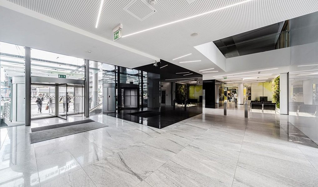 Pronájem kanceláře 733 m², Praha – náhled fotky 9