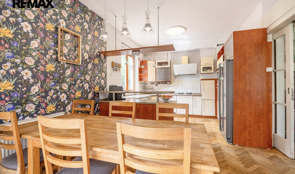 Prodej domu 400 m² s pozemkem 1 009 m², Praha – náhled fotky 10