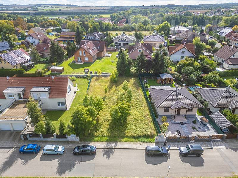 Prodej stavebního pozemku 745 m²
