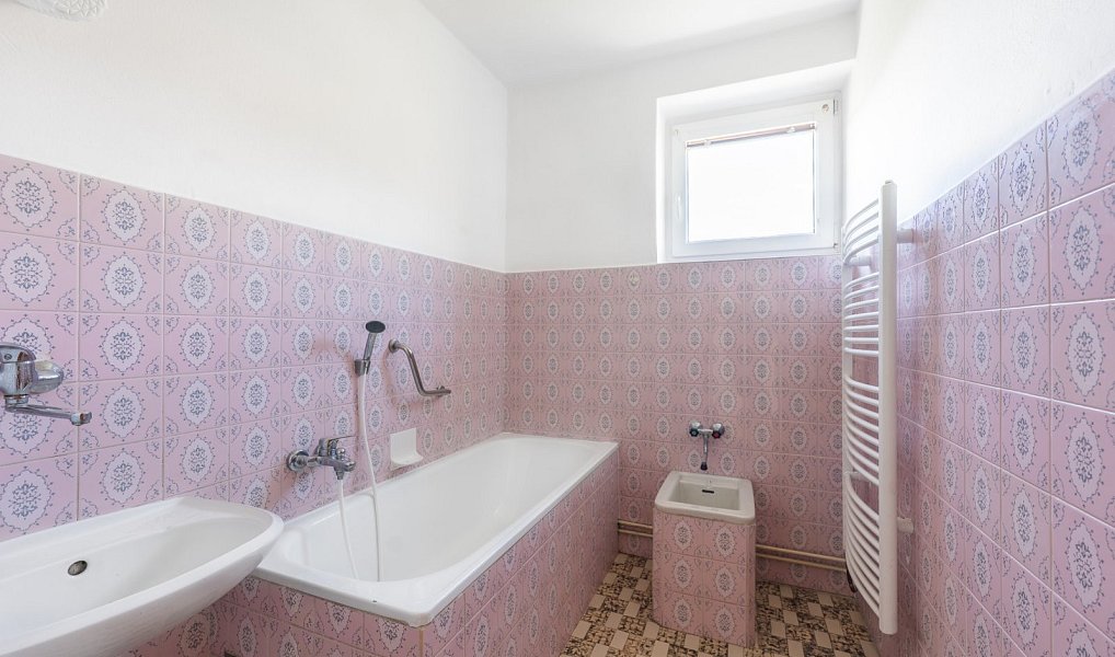 Prodej domu 366 m² s pozemkem 613 m², Luhačovice – náhled fotky 14
