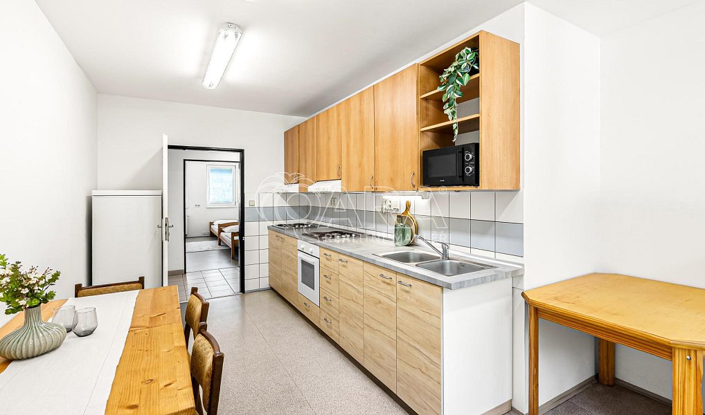 Prodej výrobních prostor 2 971 m², Praha – náhled fotky 9