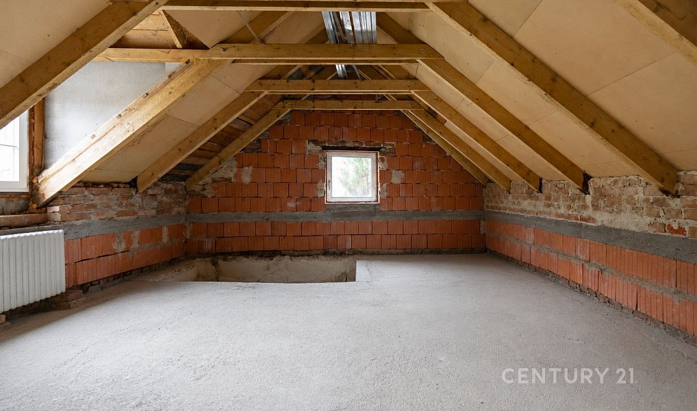 Prodej domu 143 m² s pozemkem 321 m², Žlutice – náhled fotky 25