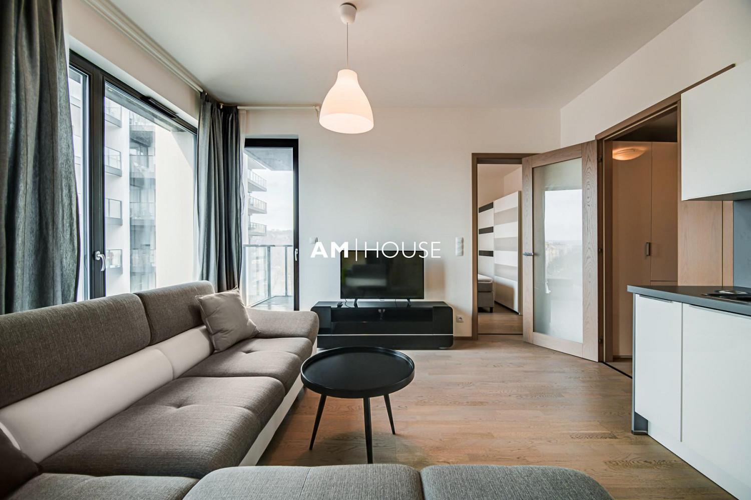 Pronájem bytu 2+kk 49 m² – fotografie 2