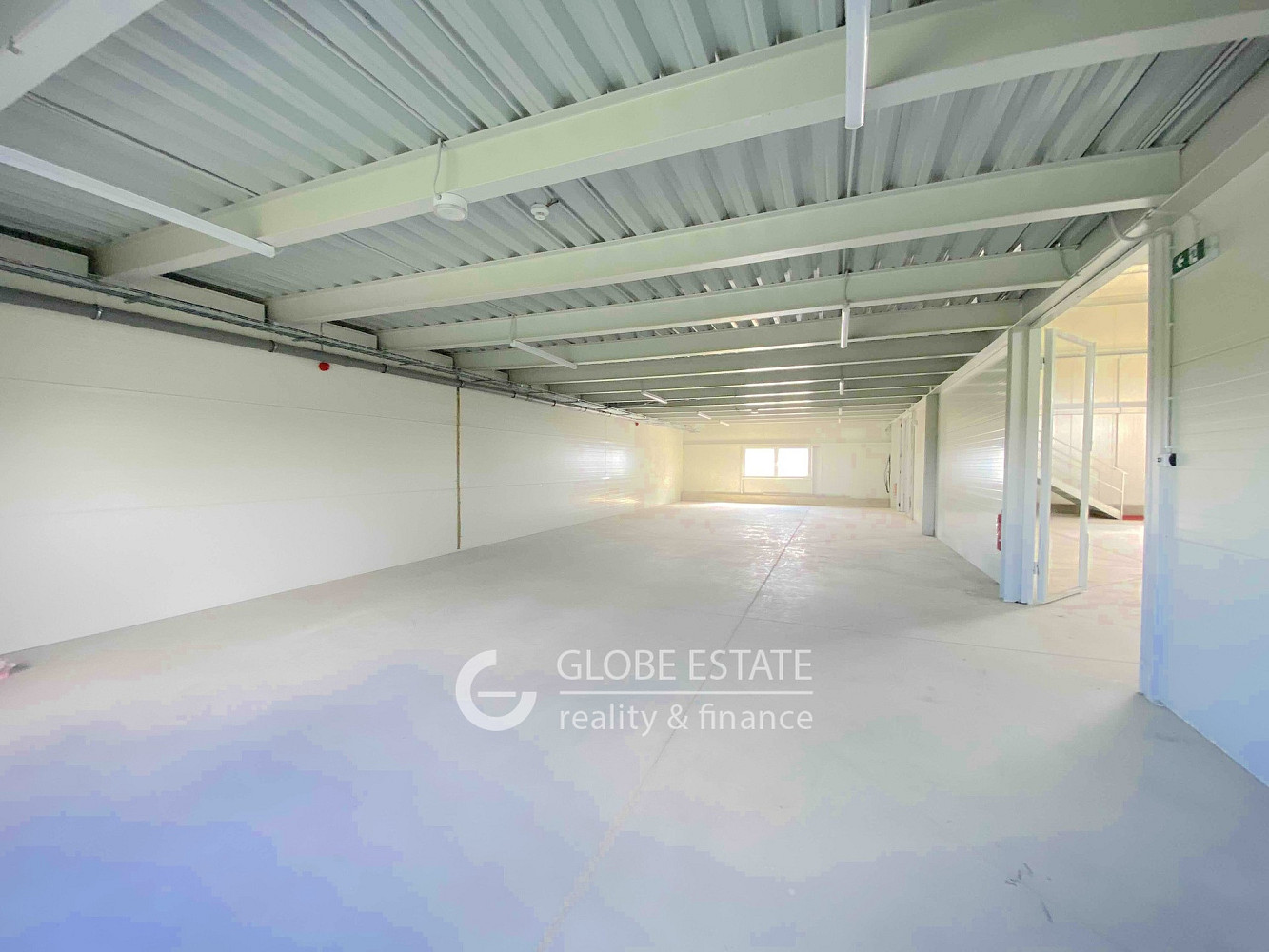 Pronájem skladovacích prostor 1 600 m² – fotografie 5