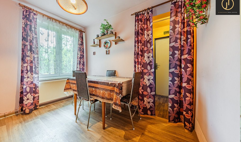 Prodej domu 277 m² s pozemkem 1 132 m², Lhota – náhled fotky 21