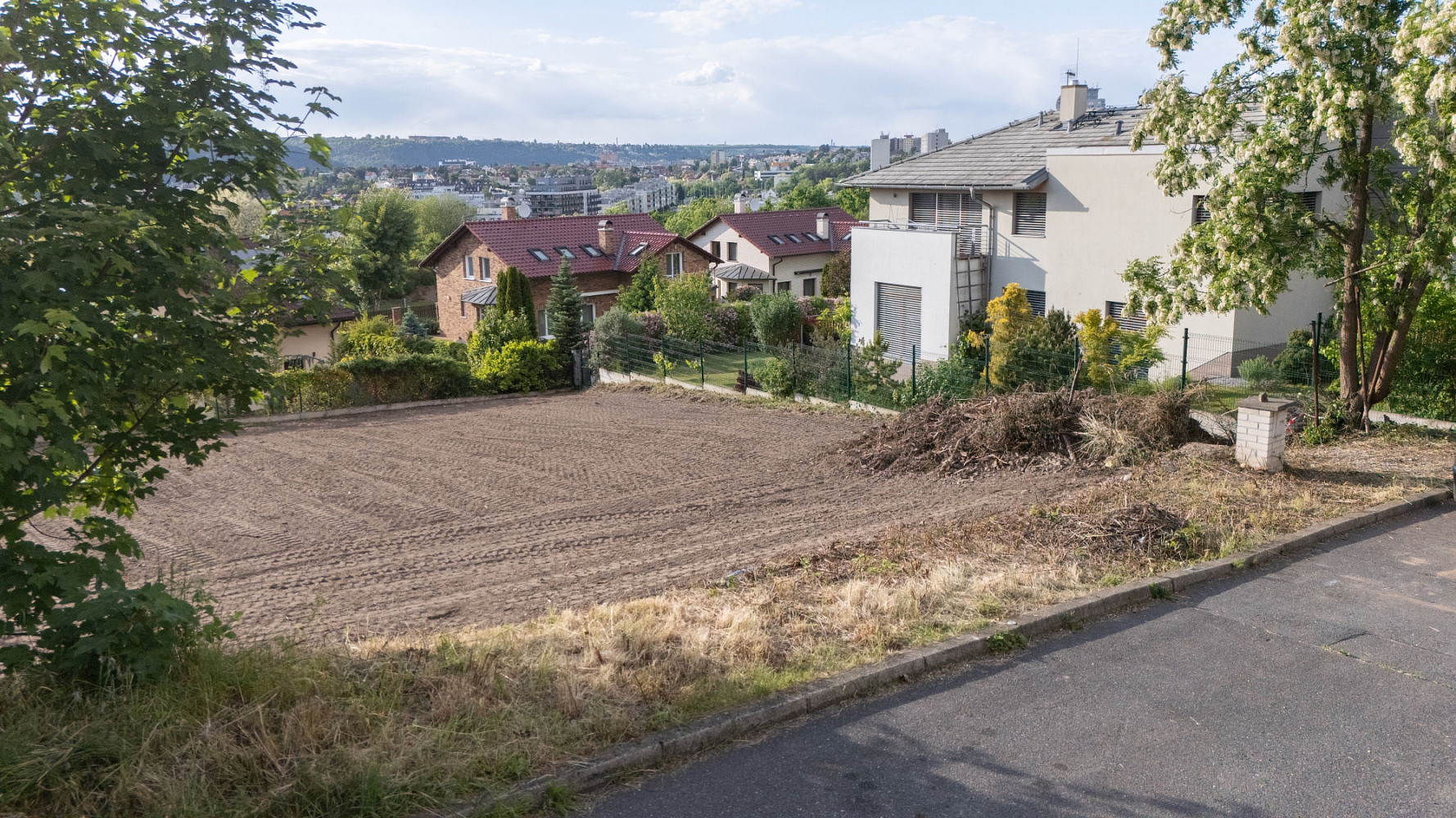 Prodej stavebního pozemku 753 m² – fotografie 5