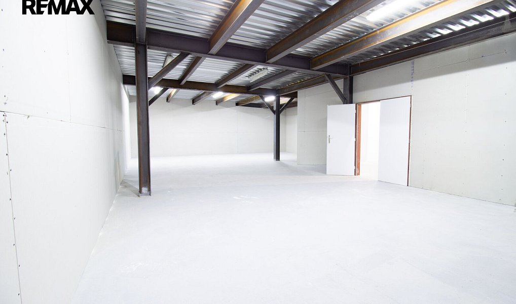 Pronájem skladovacích prostor 1 263 m², Praha – náhled fotky 14