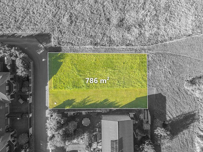 Prodej stavebního pozemku 786 m² – fotografie 4