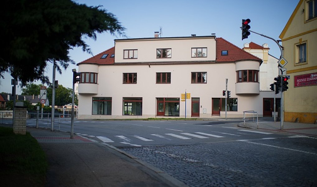 Pronájem obchodních prostor 115 m², Jindřichův Hradec – náhled fotky 4