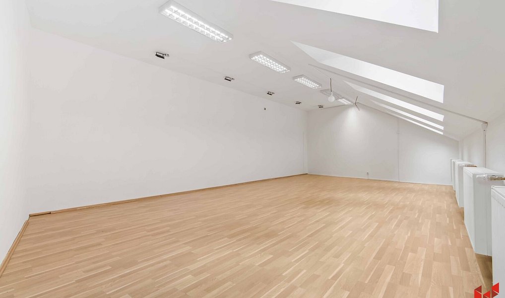 Prodej kanceláře 146 m², Praha – náhled fotky 10