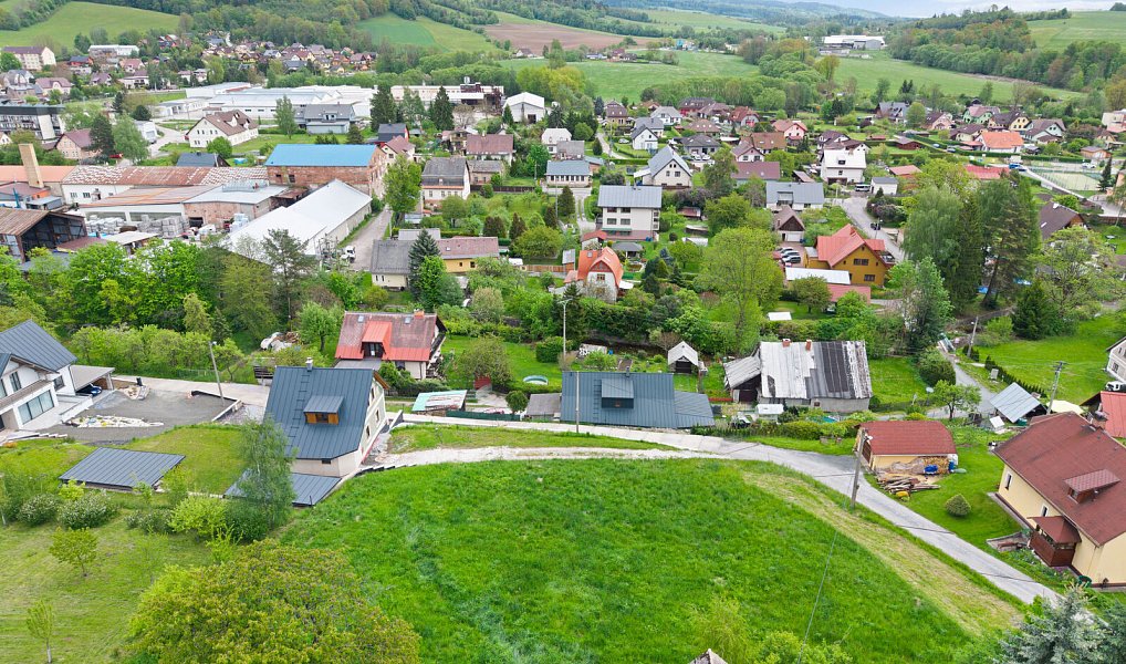 Prodej stavebního pozemku 740 m², Lánov – náhled fotky 2