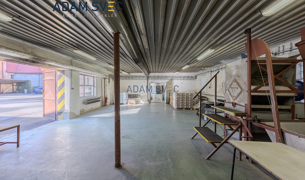 Prodej výrobních prostor 809 m², Moravský Beroun – náhled fotky 28