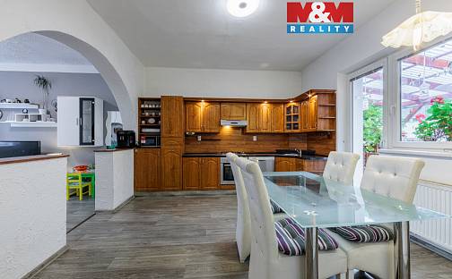 Prodej domu 190 m² s pozemkem 392 m², Prokopa Holého, Sokolov