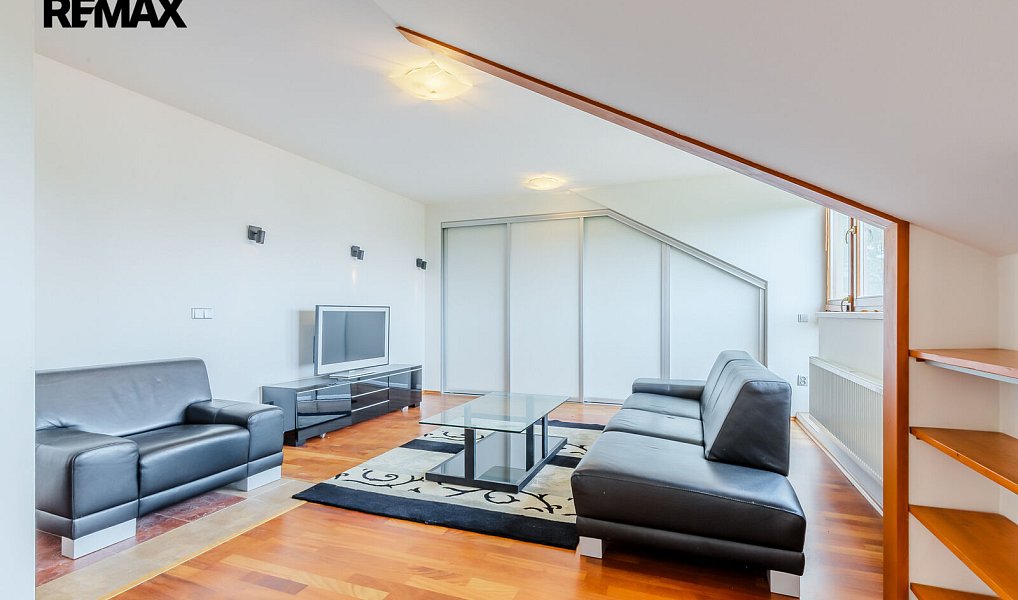 Pronájem bytu 3+kk 126 m², Praha – náhled fotky 9