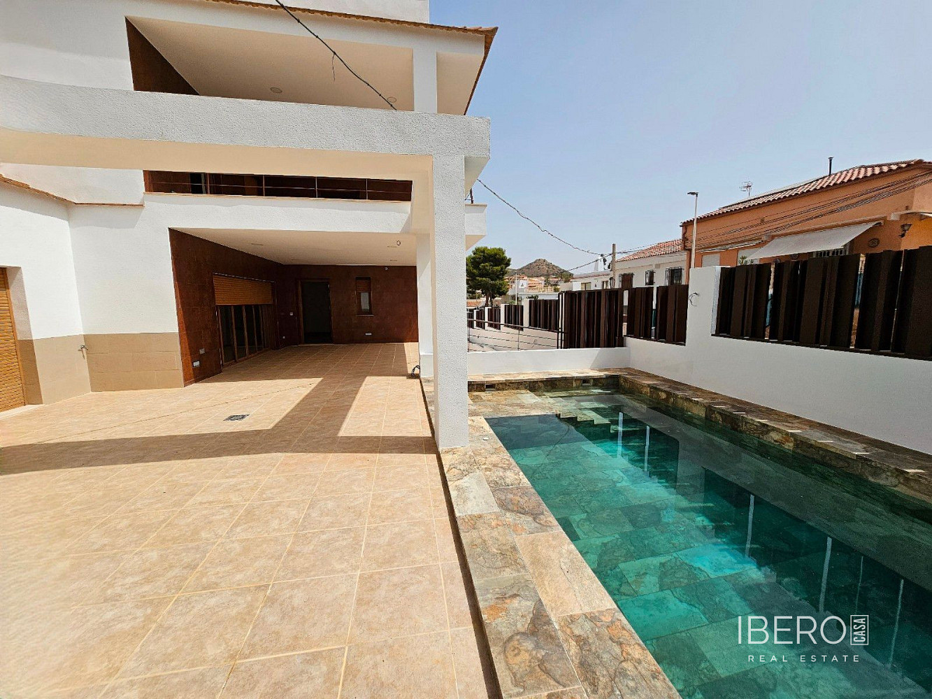 Prodej domu 760 m² s pozemkem 1 000 m² - View 6