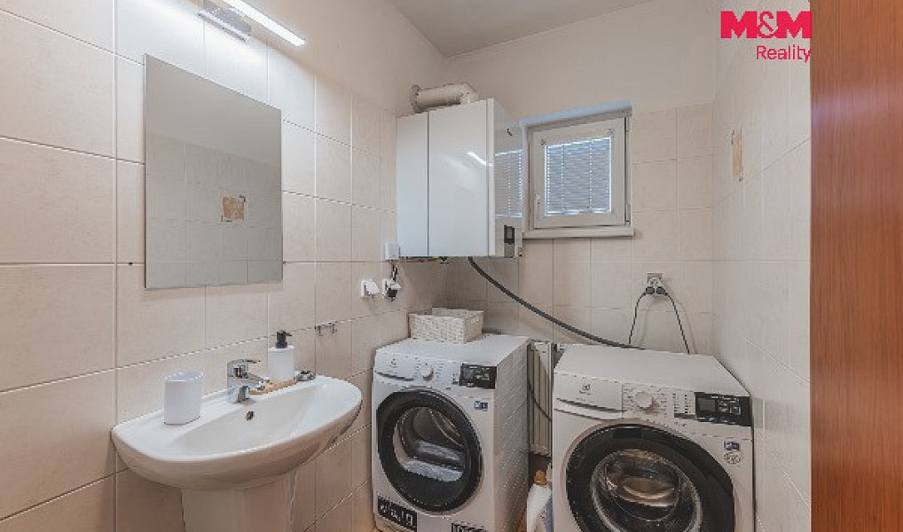 Prodej domu 150 m² s pozemkem 180 m², Hradec Králové – náhled fotky 8
