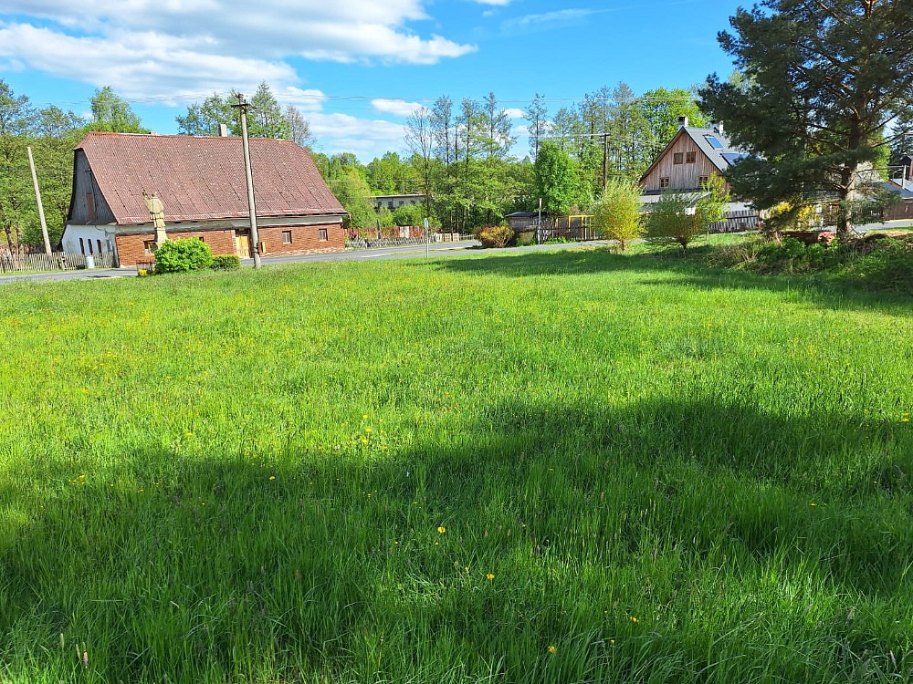 Prodej stavebního pozemku 2 097 m²