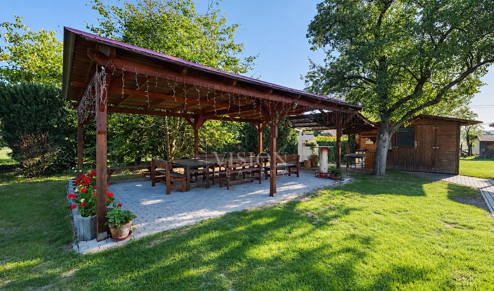 Prodej ubytovacího objektu 1 050 m², Varvažov – náhled fotky 21