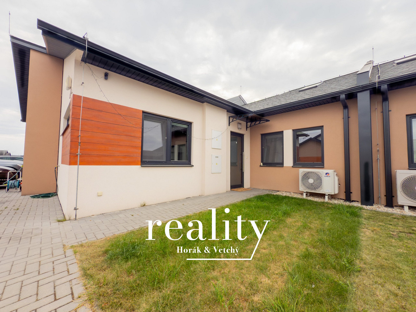 Prodej domu 150 m² s pozemkem 222 m² - Ansicht 2