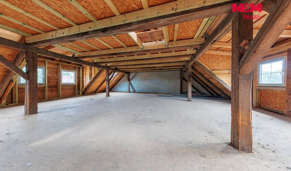 Prodej domu 348 m² s pozemkem 448 m², Krásno – náhled fotky 2