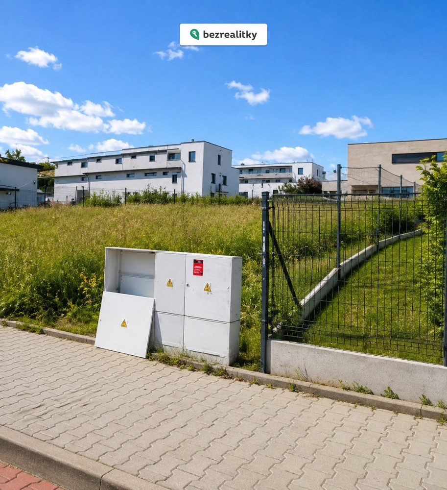 Prodej stavebního pozemku 740 m² – fotografie 3