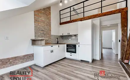 Pronájem bytu 2+kk 48 m², Svobody, Pardubice - Zelené Předměstí