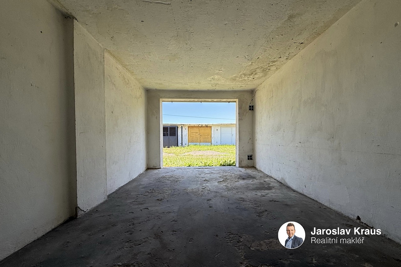 Garáž v jičíně na prodej — photo 5