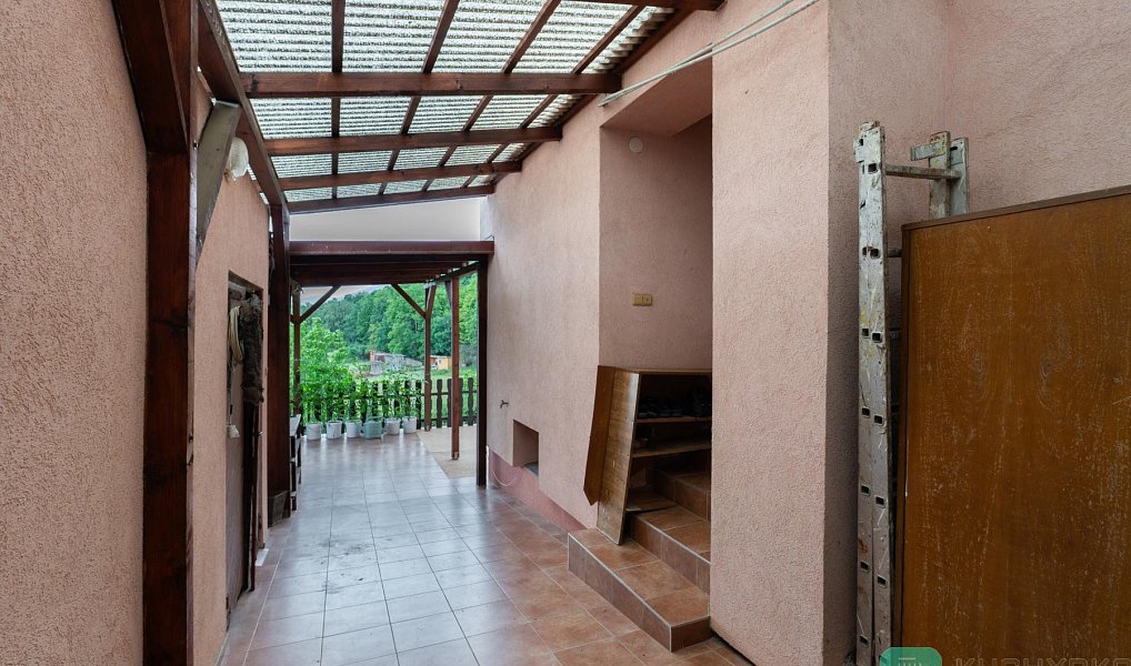 Prodej domu 265 m² s pozemkem 1 277 m², Košťany – náhled fotky 32
