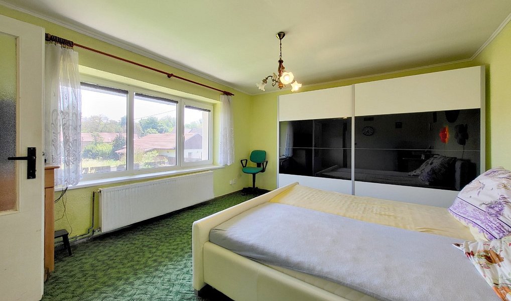 Prodej domu 105 m² s pozemkem 2 023 m², Kožušice – náhled fotky 9