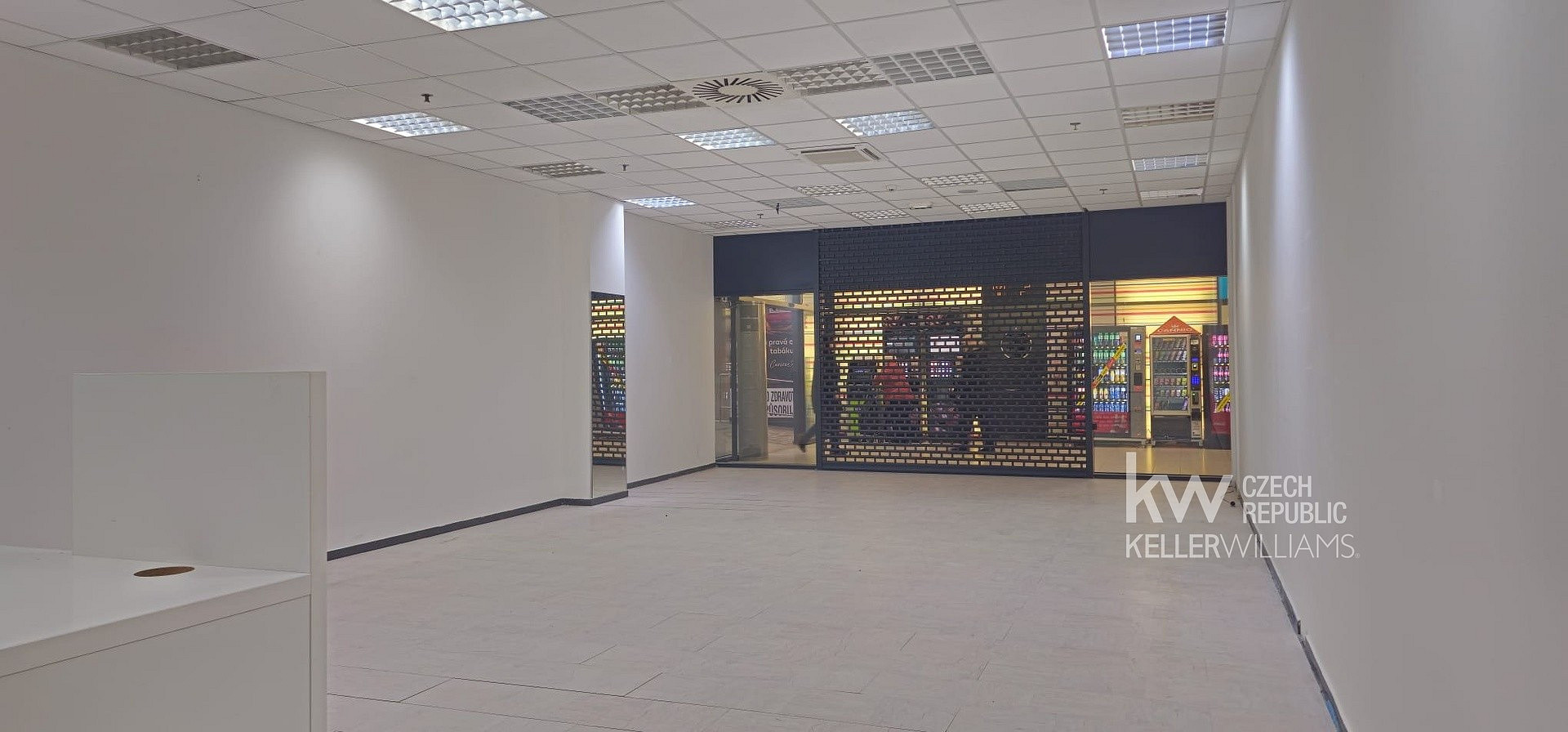 Pronájem obchodních prostor 94 m² – fotografie 4