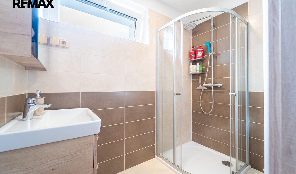 Prodej domu 172 m² s pozemkem 955 m², Krakovany – náhled fotky 15