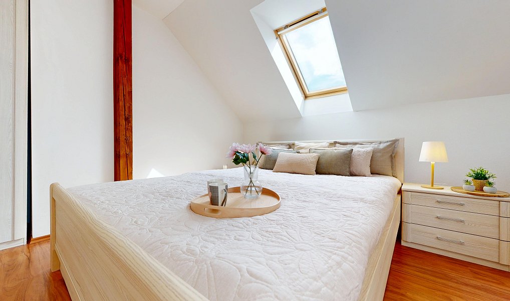 Prodej domu 225 m² s pozemkem 807 m², Bašť – náhled fotky 25