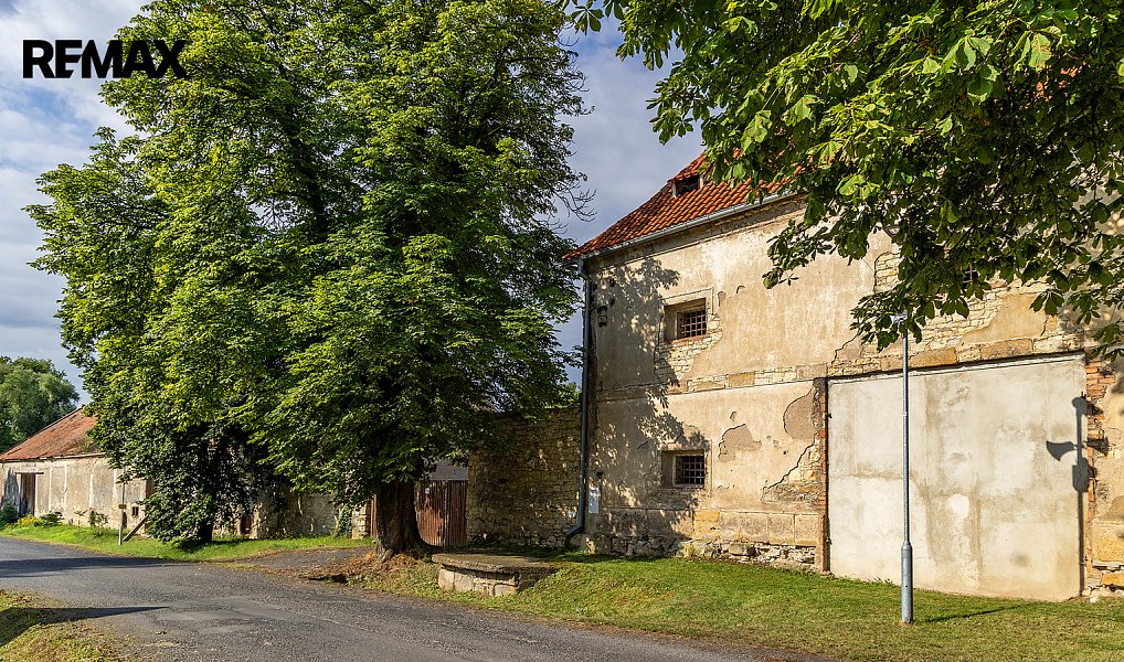Prodej zemědělského objektu 2 500 m², Počedělice – náhled fotky 9
