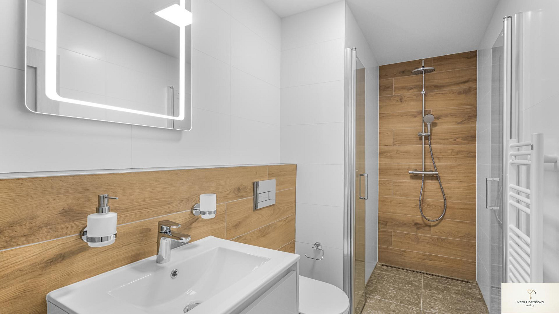 Pronájem bytu 2+kk 44 m² – fotografie 5