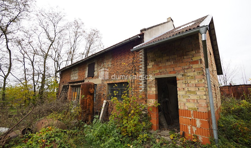 Prodej výrobních prostor 4 412 m², Mšeno – náhled fotky 15