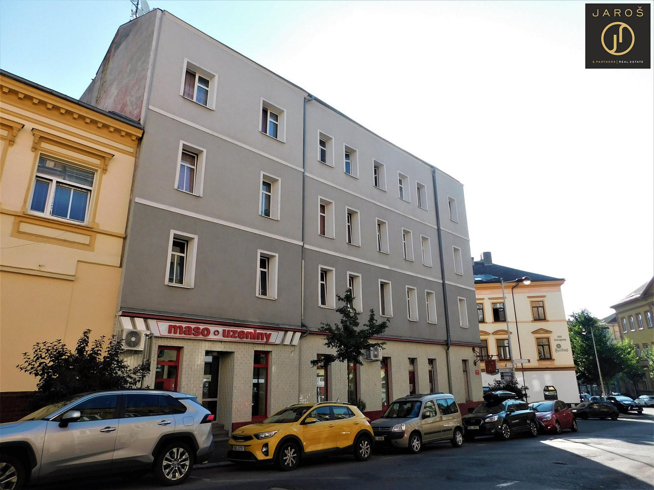 Prodej nájemního domu, činžáku 885 m² — photo 2