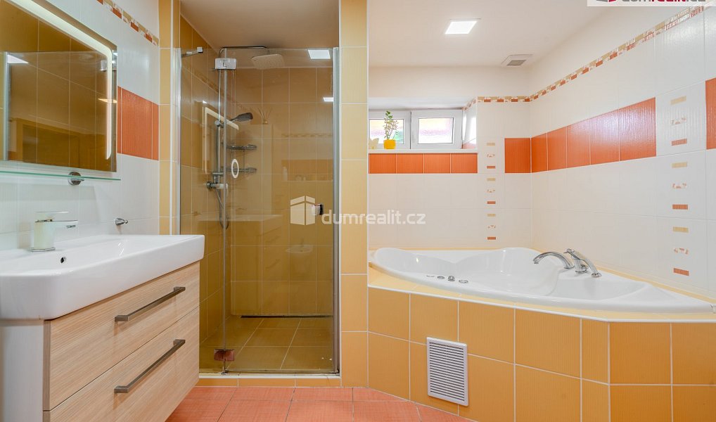 Prodej domu 300 m² s pozemkem 300 m², Roudnice nad Labem – náhled fotky 20
