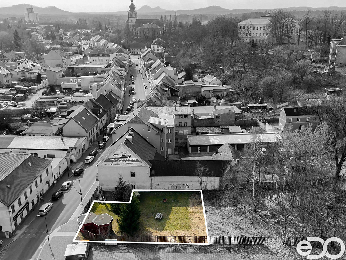Prodej komerčního pozemku 571 m² – pohled 4
