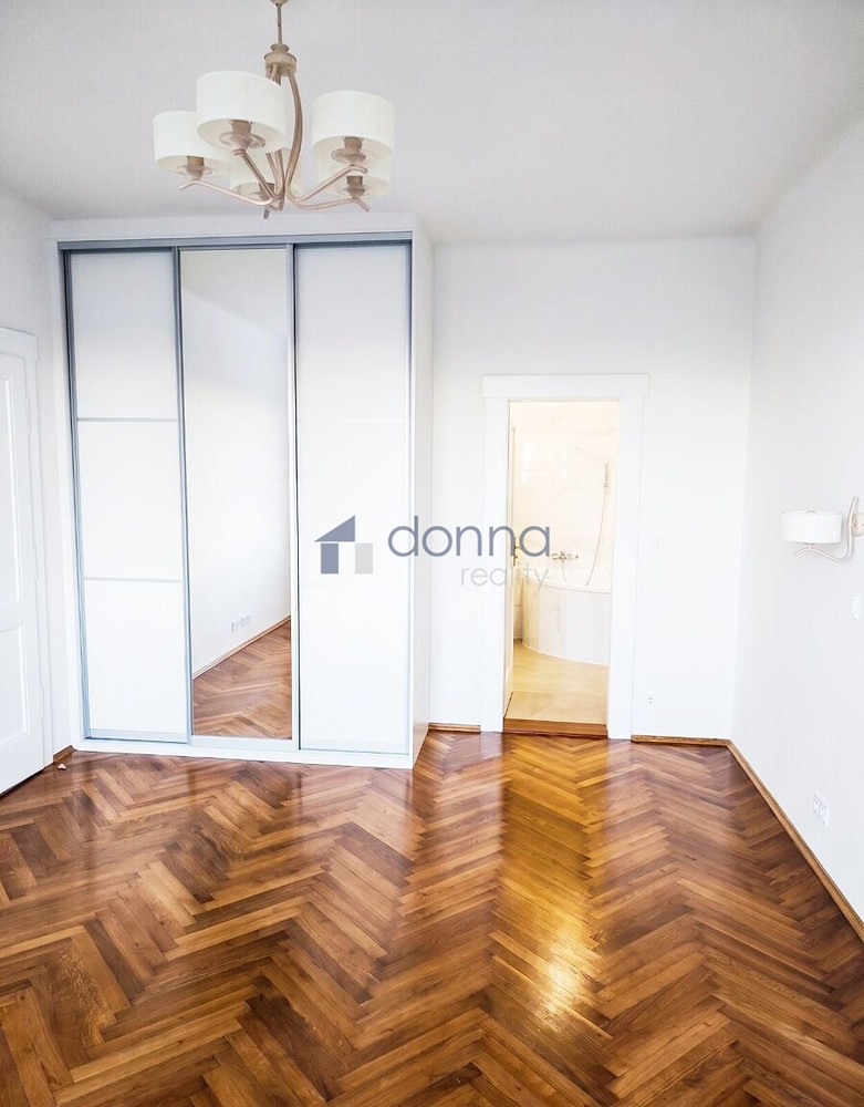 Pronájem bytu 3+kk 77 m² – fotografie 3