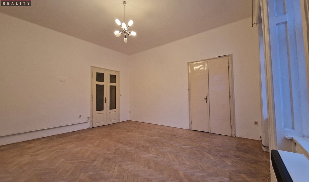 Pronájem bytu 4+1 134 m², Olomouc – náhled fotky 3