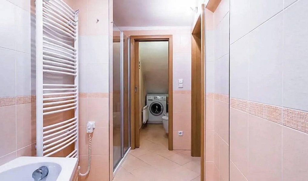 Pronájem domu 1 300 m² s pozemkem 1 022 m², Praha – náhled fotky 6