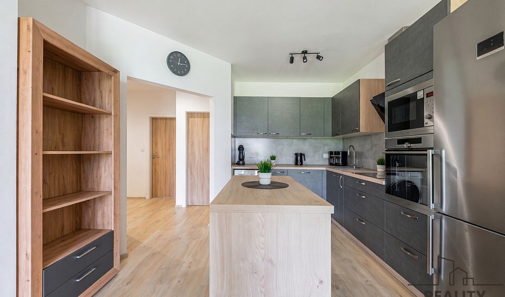 Prodej bytu 4+kk 80 m², Vochov – náhled fotky 28