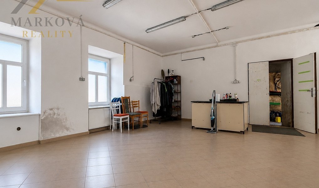 Prodej domu 194 m² s pozemkem 1 162 m², Týn nad Vltavou – náhled fotky 8