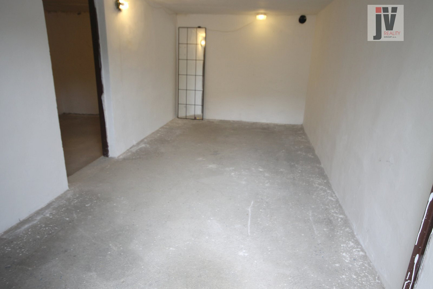 Pronájem garáže, 36m2, ov, plzeň