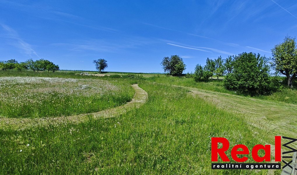 Prodej stavebního pozemku 3 053 m², Ježkovice – náhled fotky 2